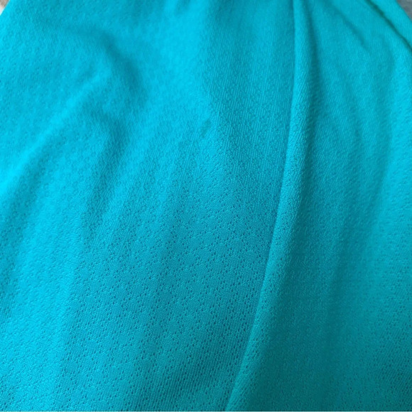 Lululemon No Limits Tank Top 4 - Picture 5 of 7